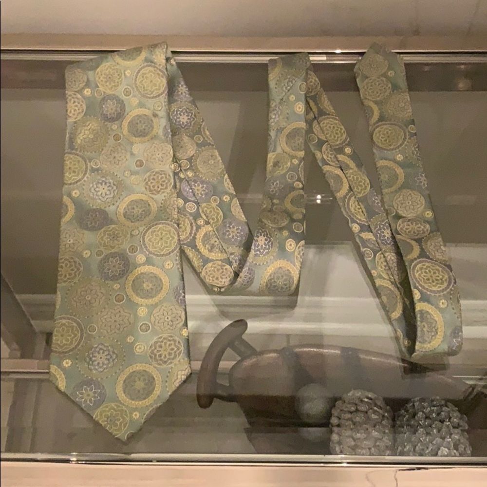 𝅺ted BAKER SILK TIE